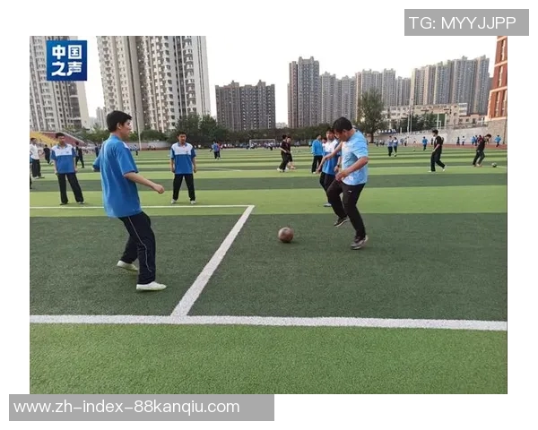 踢足球需要多少人参与才能形成一场完整的比赛和团队合作