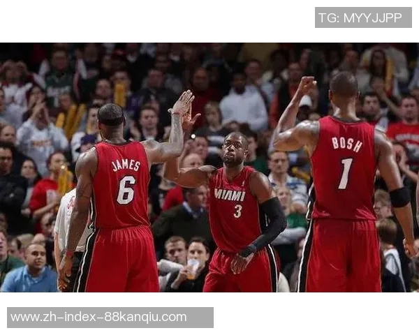 小牛队与热火队第六场激战回顾精彩瞬间与关键时刻分析 小牛队与热火队第六场激战回顾精彩瞬间与关键时刻分析